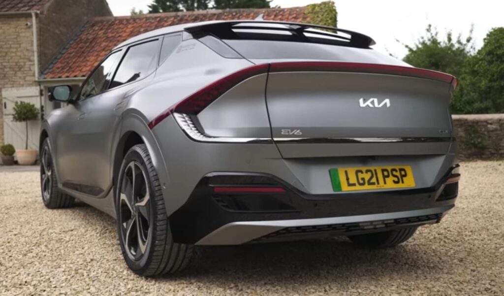 Kia Electric EV6 Car किआ इलेक्ट्रिक EV6 का अनावरण अपने जबरदस्त अंदाज में मचा रही है बवाल